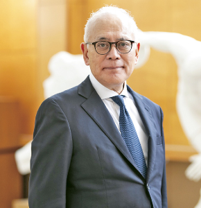 遠藤 謙一良の写真